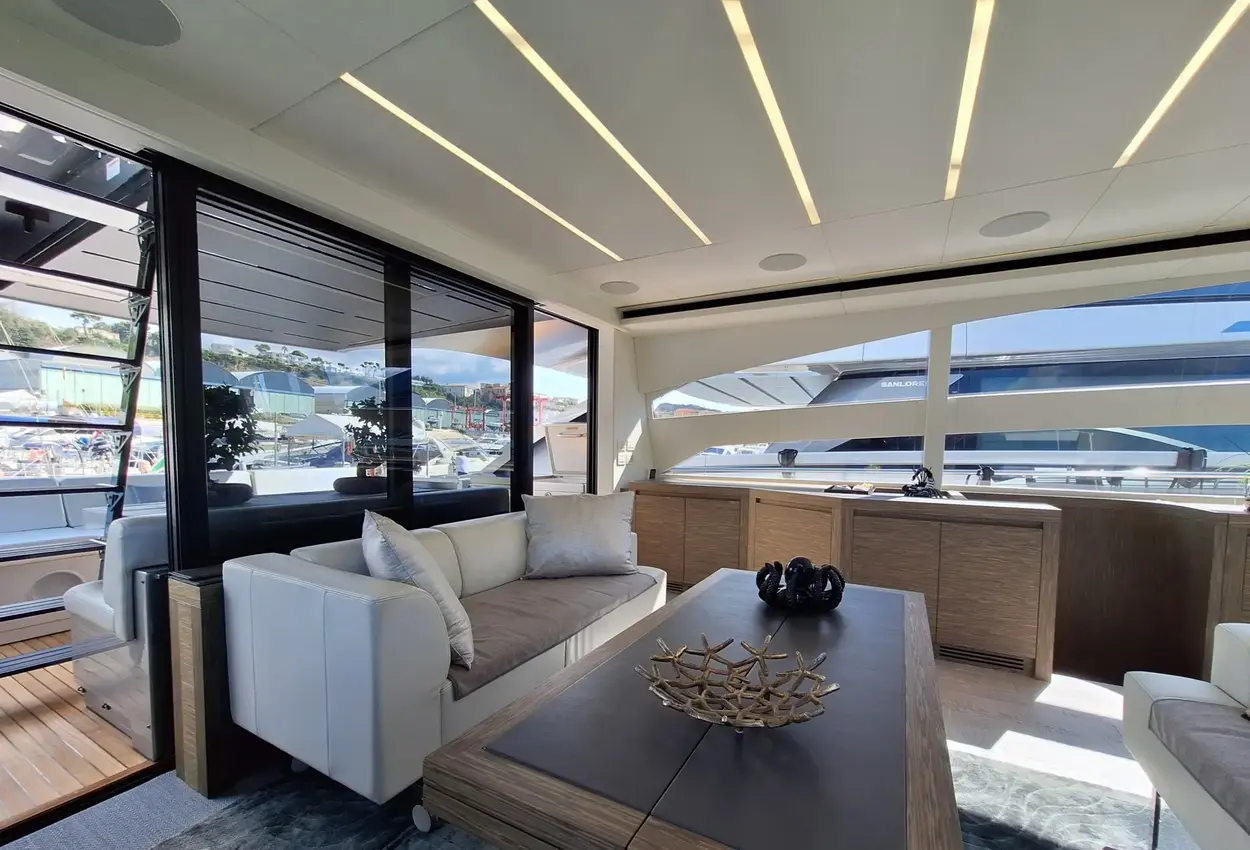 Pershing 82 de segunda mano en venta