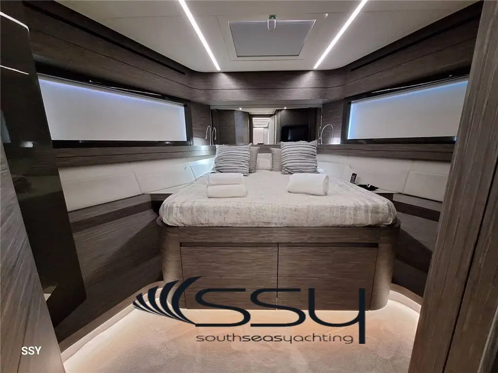 Pershing 82 de segunda mano en venta