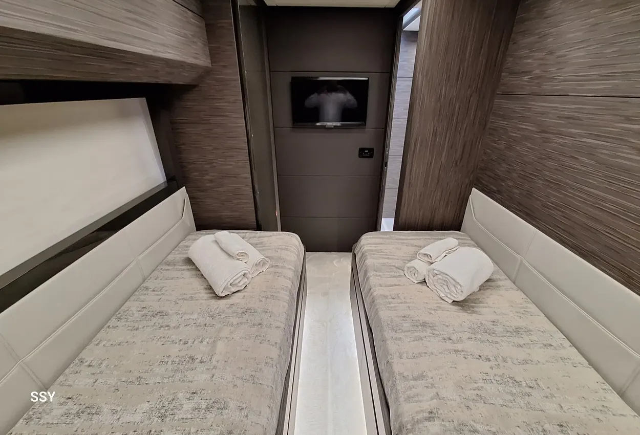 Pershing 82 de segunda mano en venta