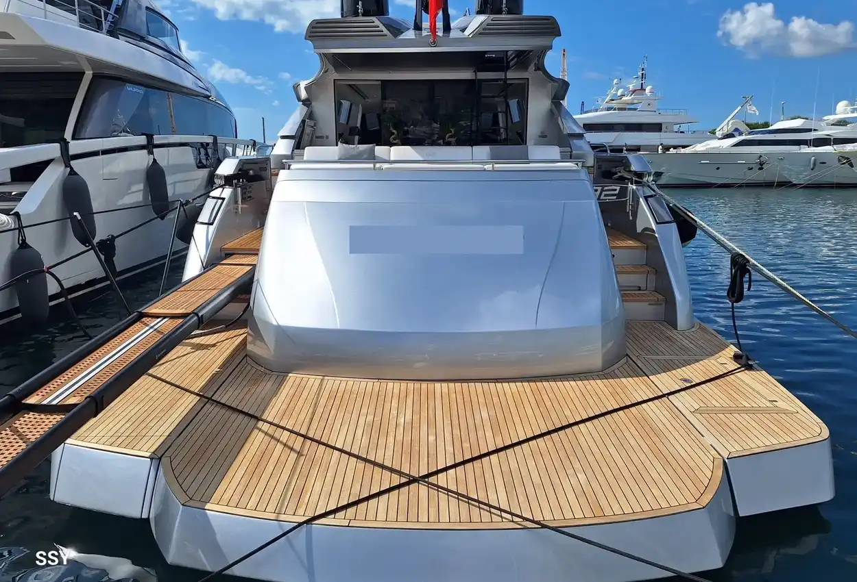Pershing 82 de segunda mano en venta