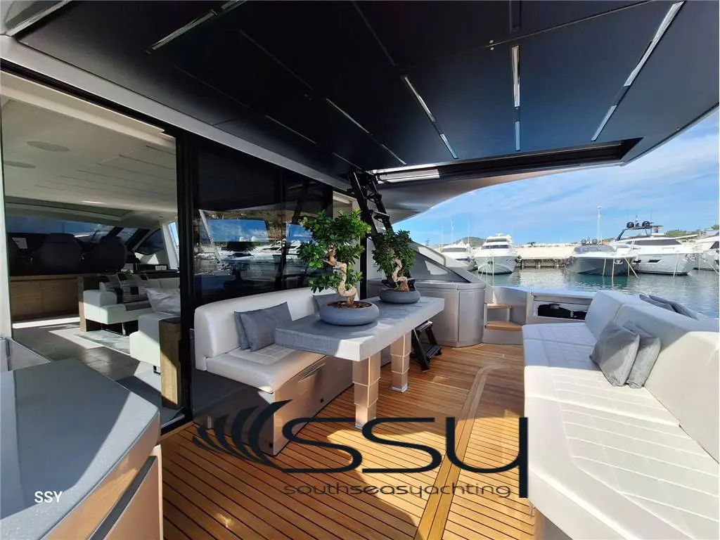 Pershing 82 de segunda mano en venta