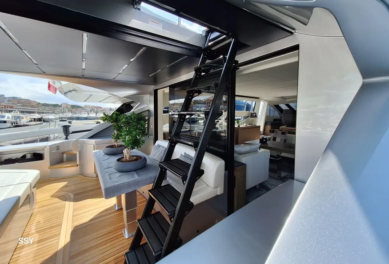 Pershing 82 de segunda mano en venta