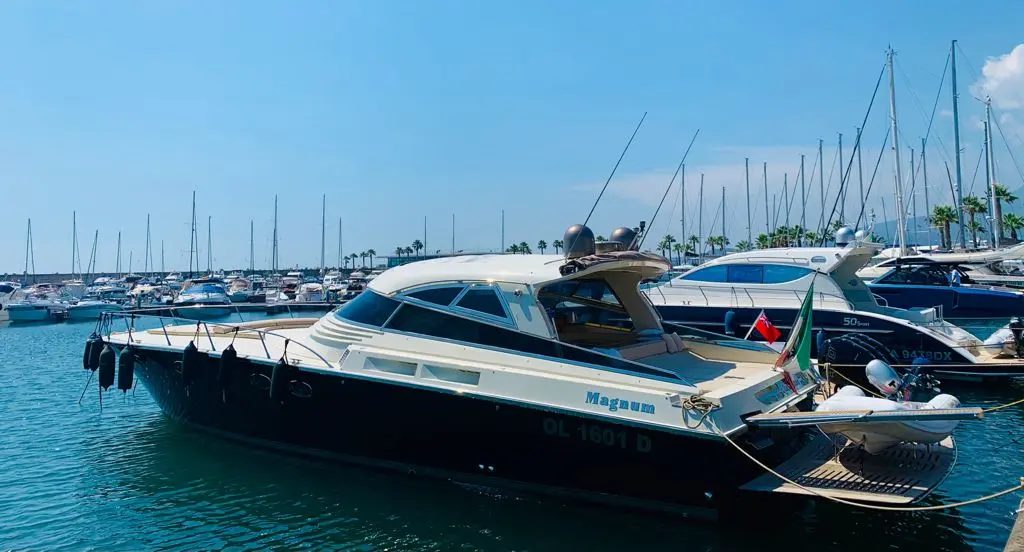 Magnum Marine 53 Sport usata in vendita