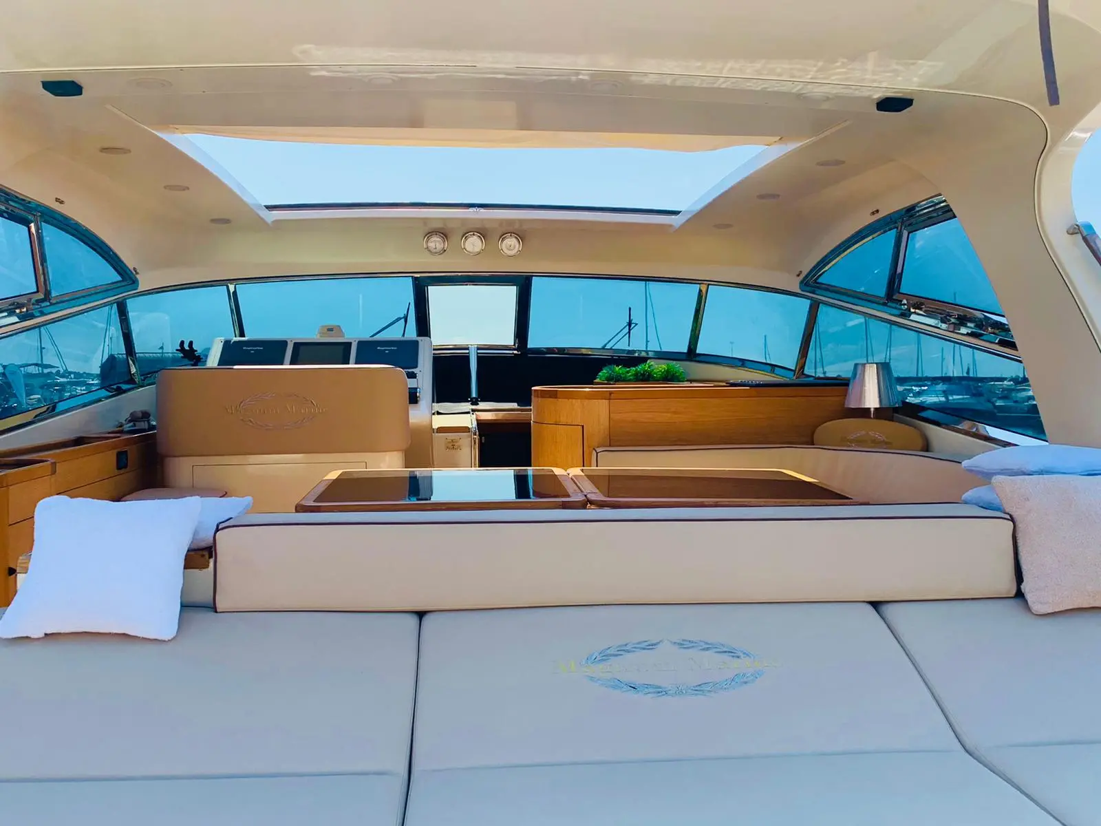 Magnum Marine 53 Sport usata in vendita