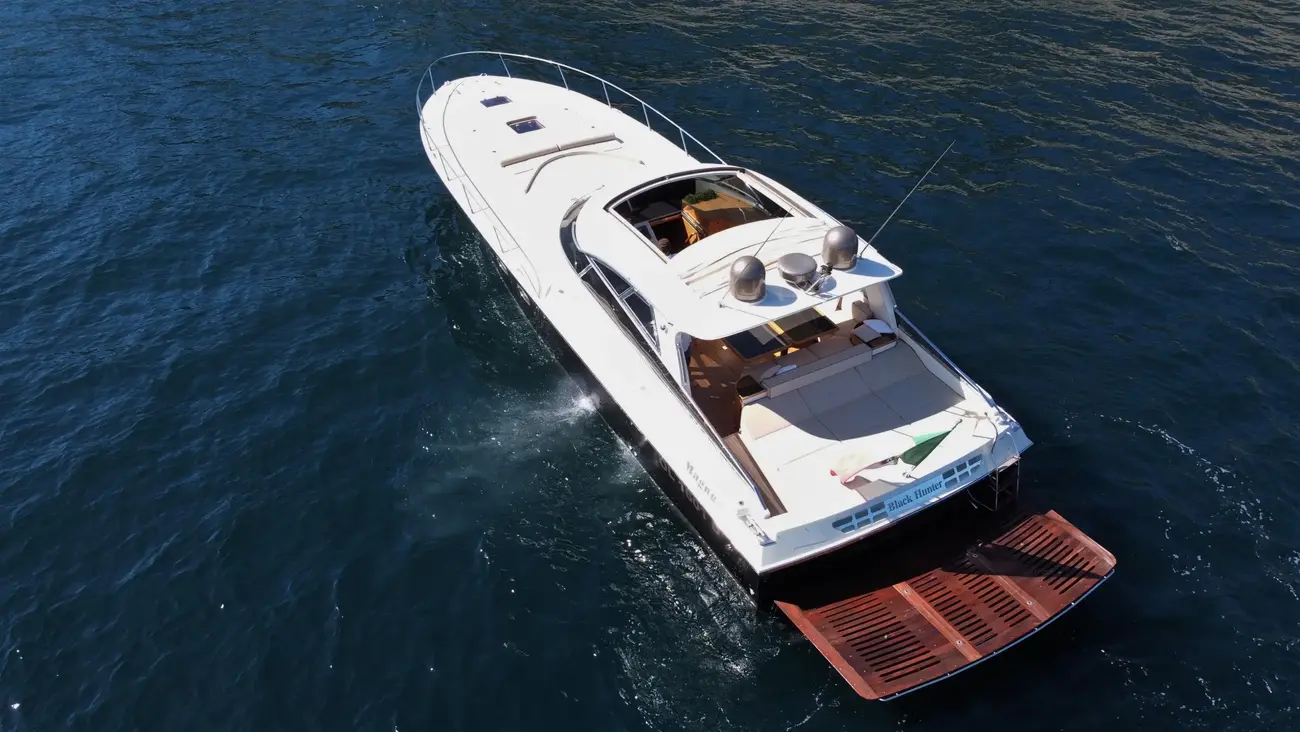 Magnum Marine 53 Sport usata in vendita