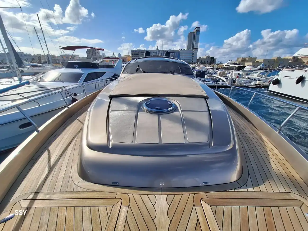 Pershing 72 usata in vendita