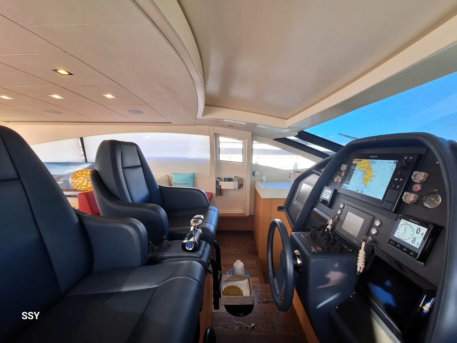 Pershing 72 usata in vendita