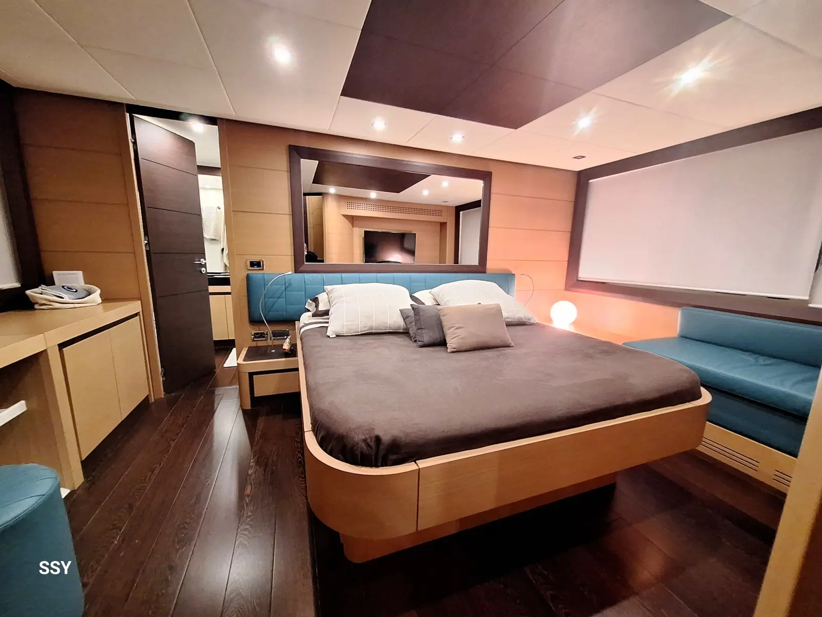 Pershing 72 usata in vendita