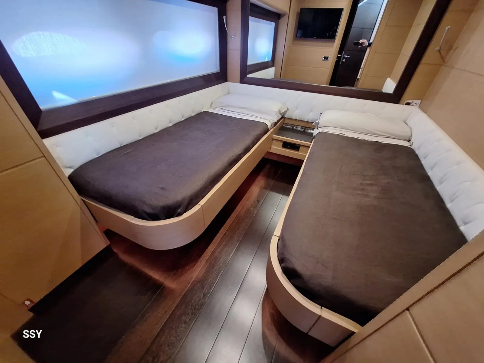 Pershing 72 usata in vendita