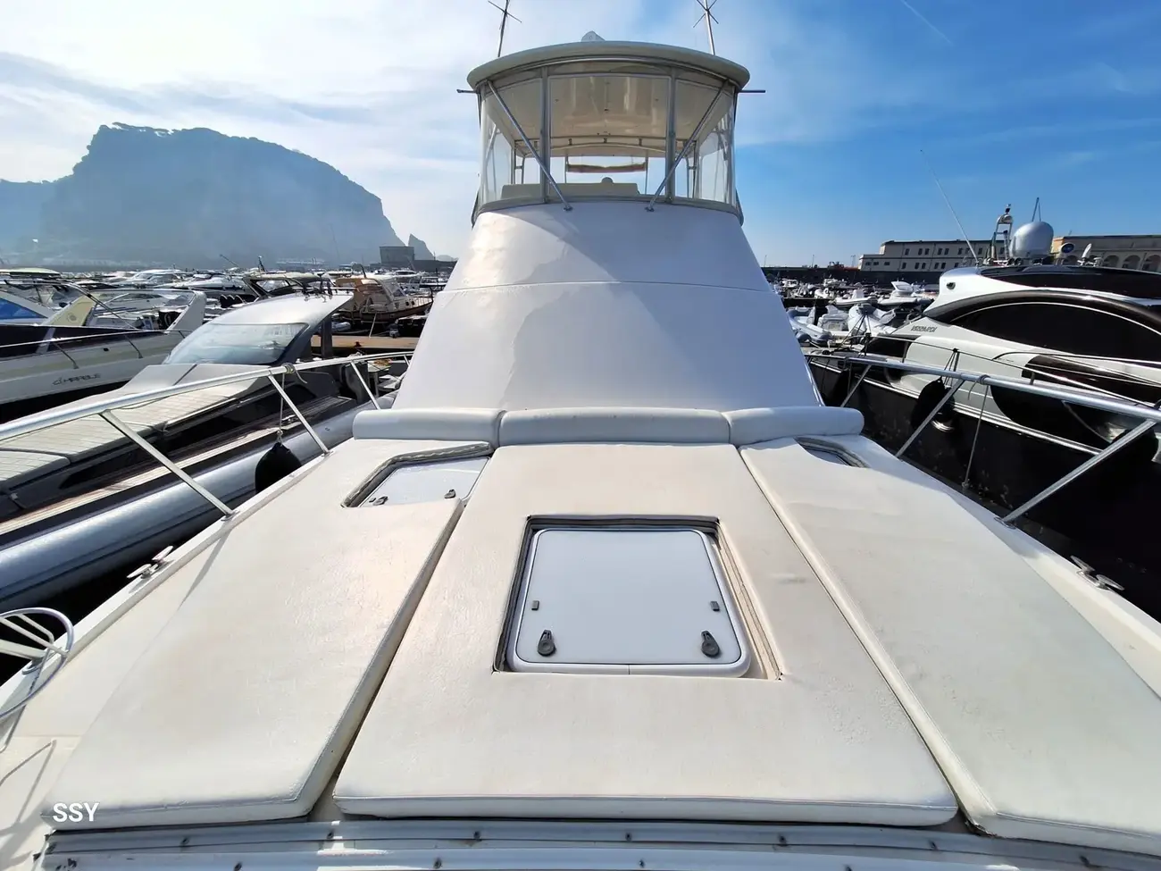 Cabo Yachts 43 usata in vendita