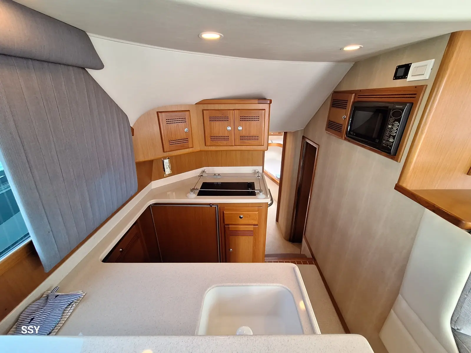 Cabo Yachts 43 usata in vendita