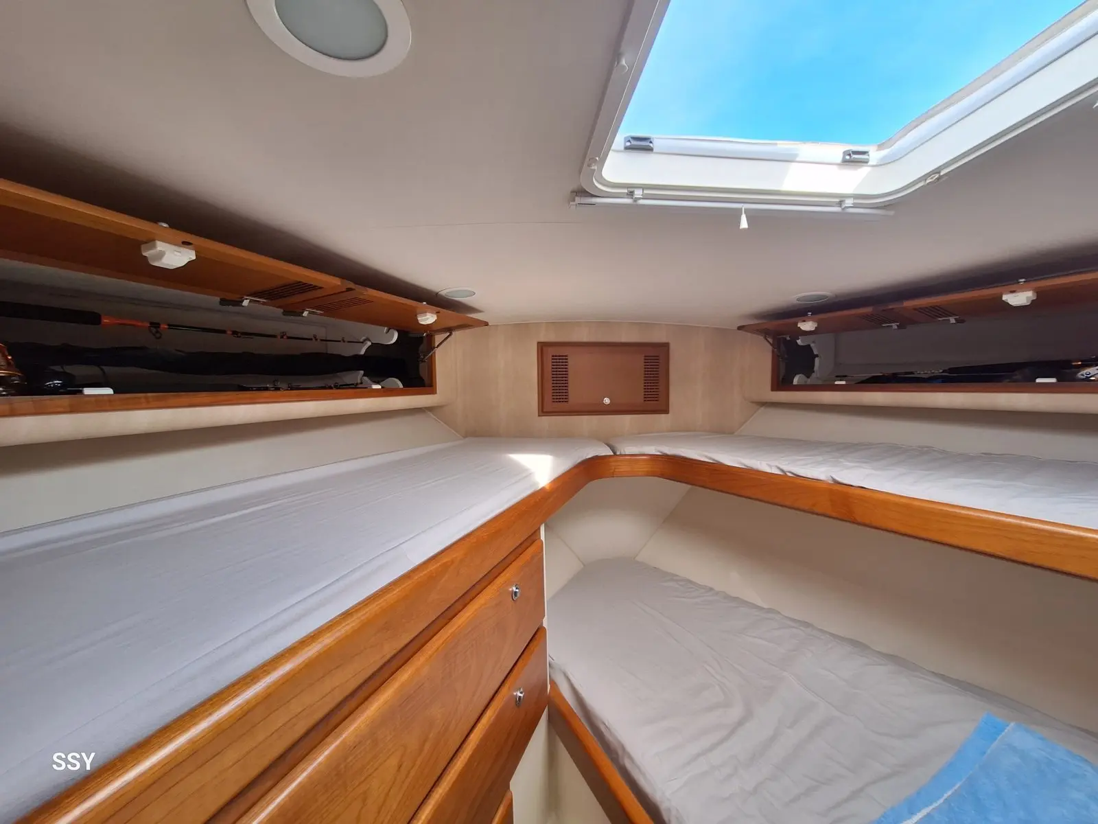 Cabo Yachts 43 usata in vendita