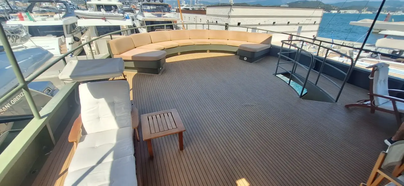 Benetti TUGBOAT 29 de segunda mano en venta