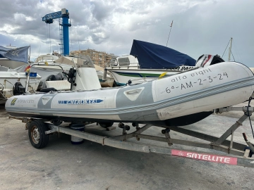 Zodiac Cherokee 495 usata in vendita