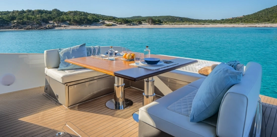Solaris Power 52 COUPE nuevo en venta