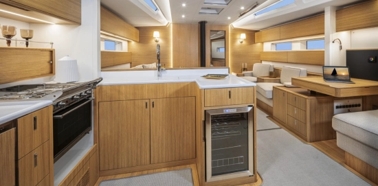 Solaris Yachts 55 novos à venda