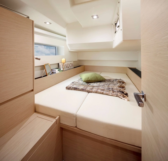 Solaris Yachts 40 ST novos à venda