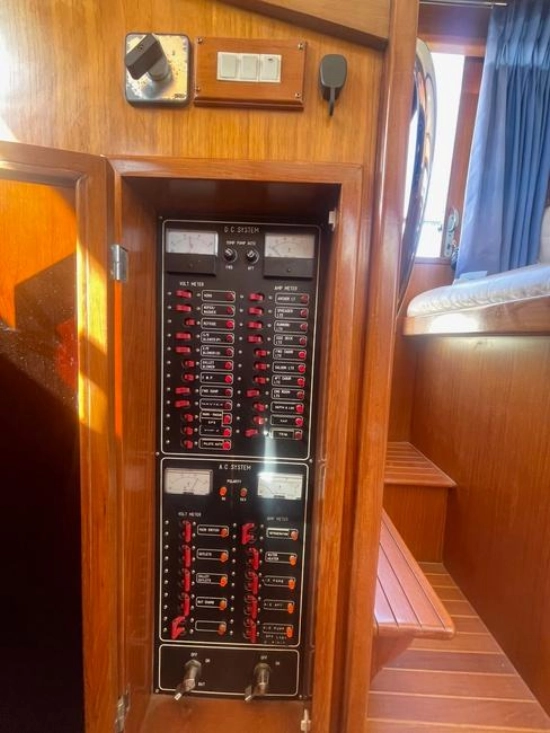 TRADER 42+1 usata in vendita