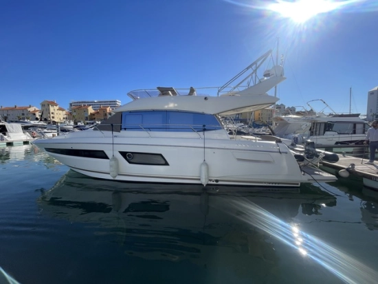 Prestige 450 FLY usado à venda