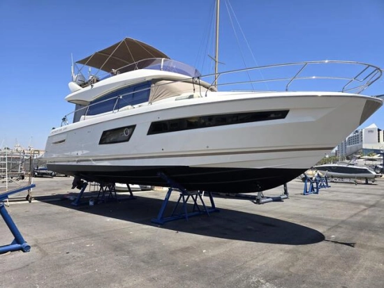 Prestige 450 FLY usado à venda