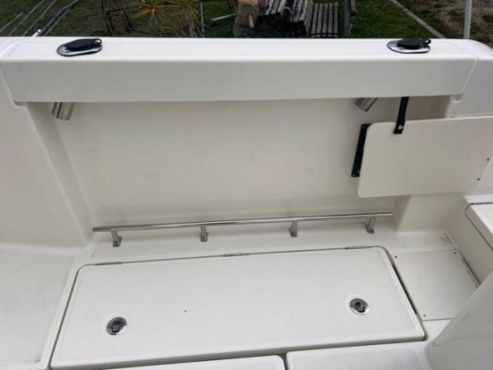 Quicksilver Pilothouse 705 usado à venda