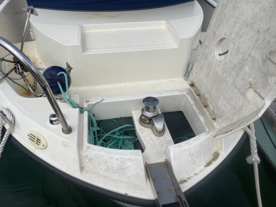 Quicksilver Pilothouse 705 usado à venda