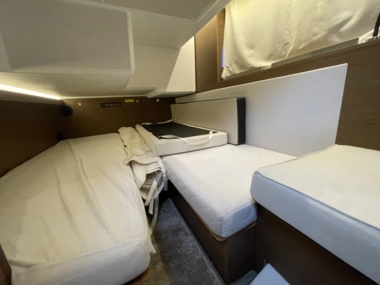 Jeanneau NC37 de segunda mano en venta
