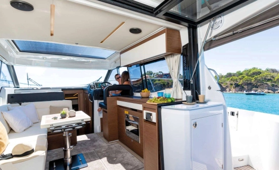 Jeanneau NC 37 nuevo en venta