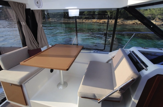 Jeanneau Merry Fisher 895 nuova in vendita