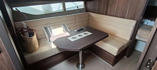Sealine S330 de segunda mano en venta