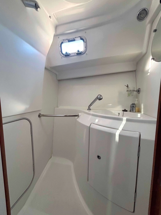 Beneteau Antares 8.80 de segunda mano en venta