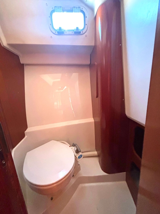Beneteau Antares 8.80 de segunda mano en venta
