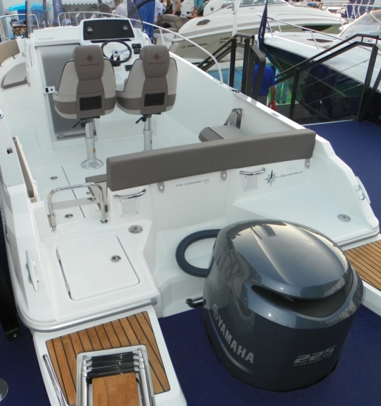 Jeanneau Cap Camarat 7.5 CC SERIE 2 nuova in vendita
