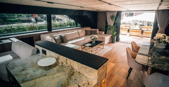 MOON YACHT 60 POWER nuova in vendita