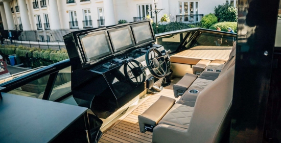 MOON YACHT 60 POWER nuova in vendita