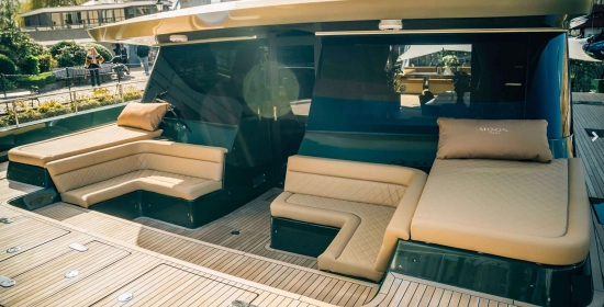 MOON YACHT 60 POWER nuova in vendita