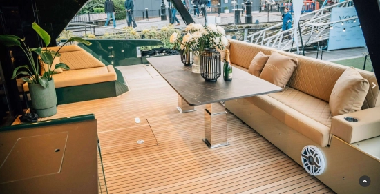 MOON YACHT 60 POWER nuova in vendita