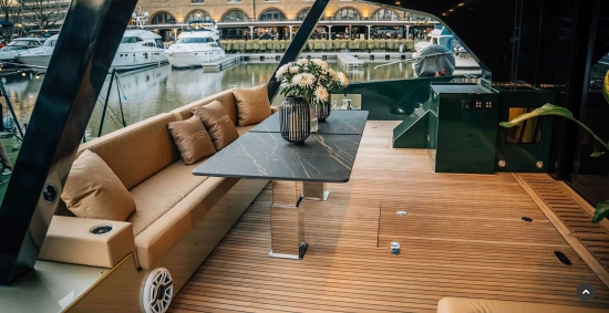 MOON YACHT 60 POWER nuova in vendita