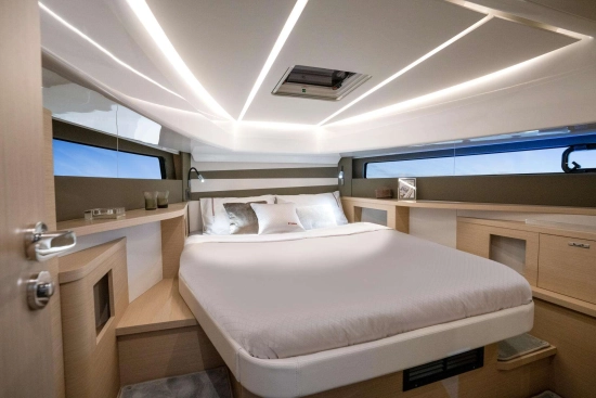 Jeanneau DB 37 IB novos à venda