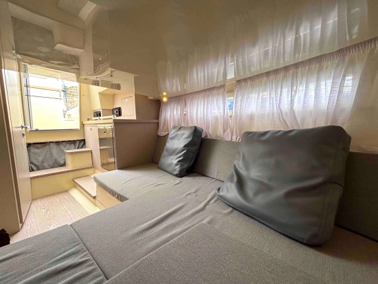 Invictus Yacht GT280 de segunda mano en venta