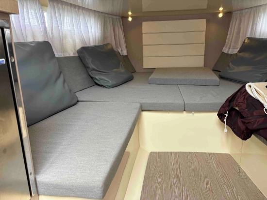 Invictus Yacht GT280 de segunda mano en venta