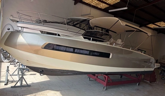 Invictus Yacht GT280 de segunda mano en venta