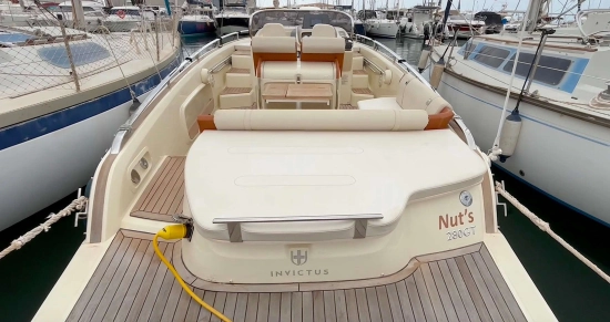 Invictus Yacht GT280 de segunda mano en venta