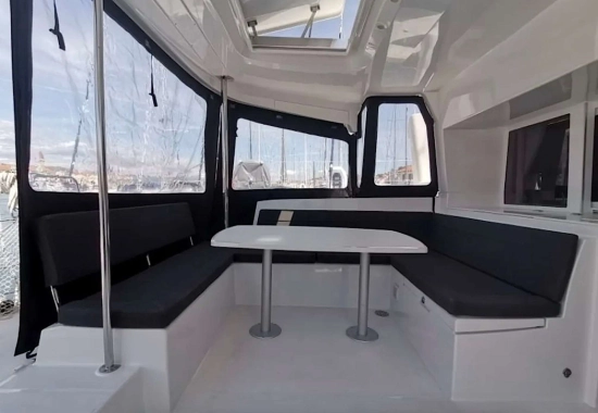Lagoon 450 F usata in vendita