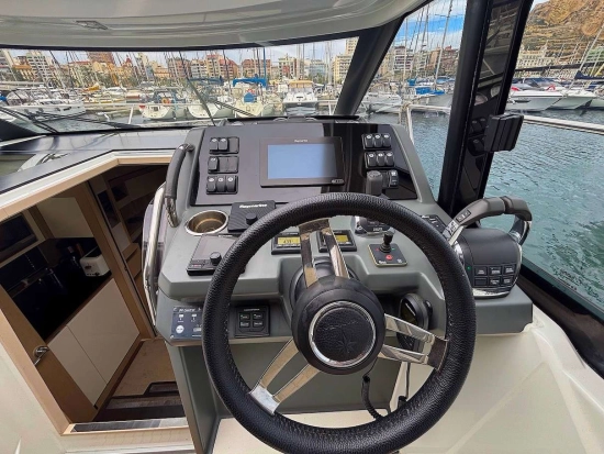 Jeanneau LEADER 33 de segunda mano en venta