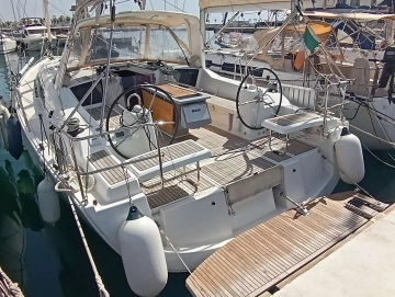 Beneteau Oceanis 41.1 usado à venda