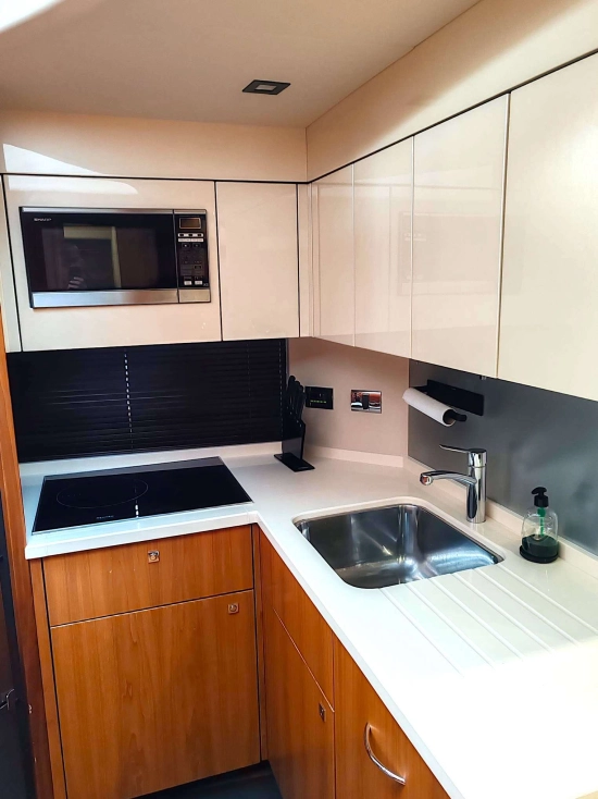 Sunseeker Predator 64 usata in vendita