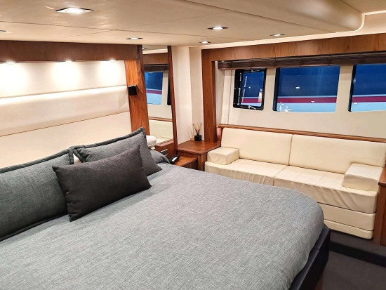 Sunseeker Predator 64 usata in vendita