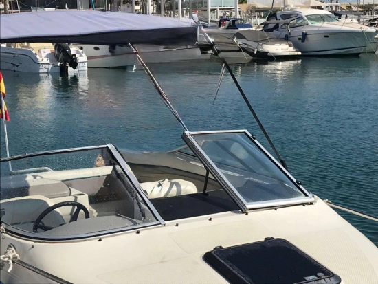 Bayliner 2052 CAPRI CUDDY usata in vendita