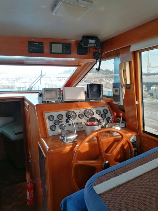 OCEAN ALEXANDER 42 usado à venda